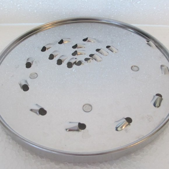 CUISINART DLC-8 PLUS FOOD PROCESSOR MEDIUM SHREDDING DISC - Picture 2 of 4